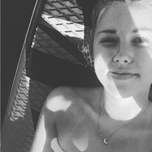 Meet your Posher, Mackenzie